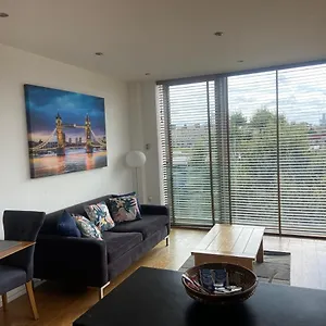 https://stunning-central-london-apartment.brighton-hotels-england.com